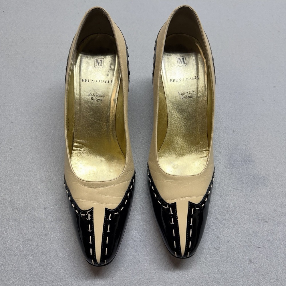 Bruno‎ Magli Women's Beige Black Patent Leather Pumps Made In Italy Size 9.5B